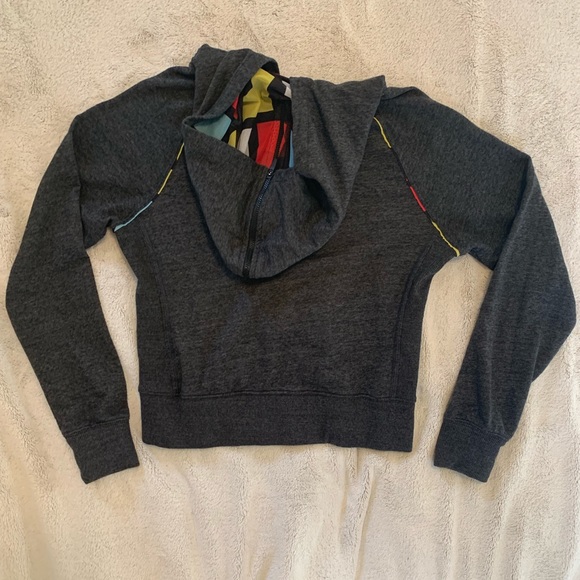Brooks Revival Hoodie - Picture 7 of 16